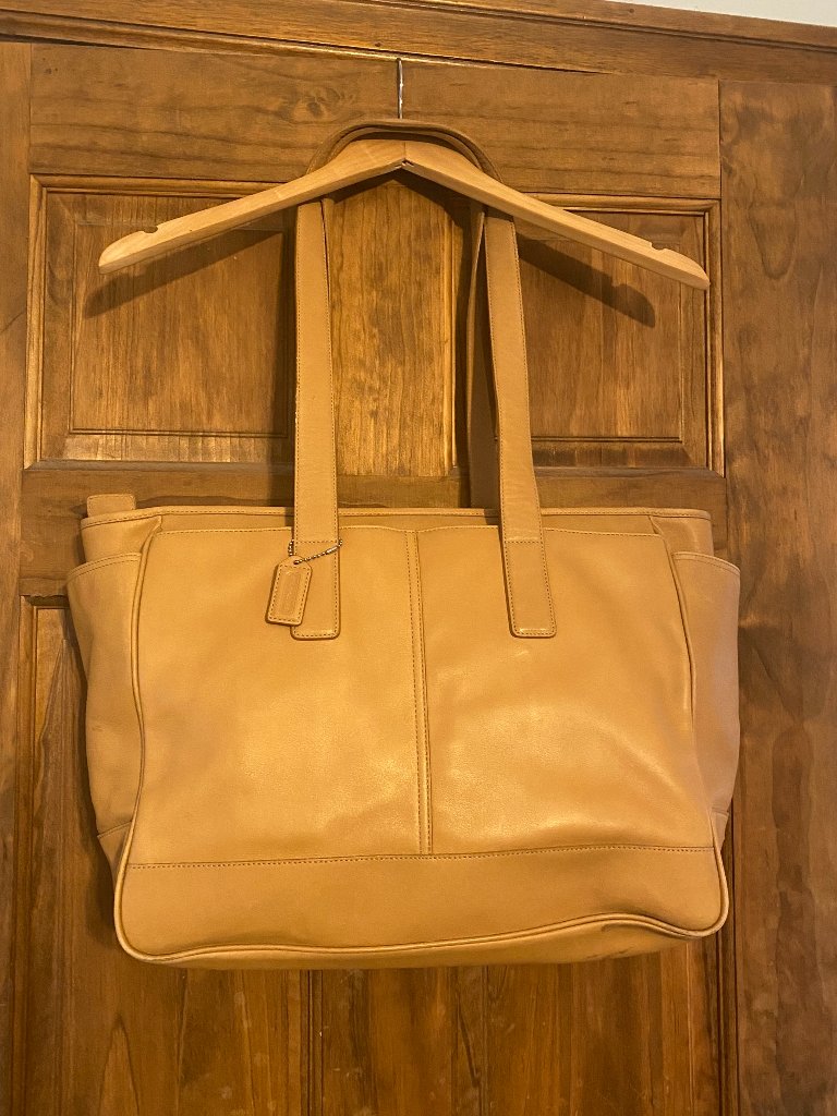 Coach Vintage Hampton Camel Large Leather Tote #5098